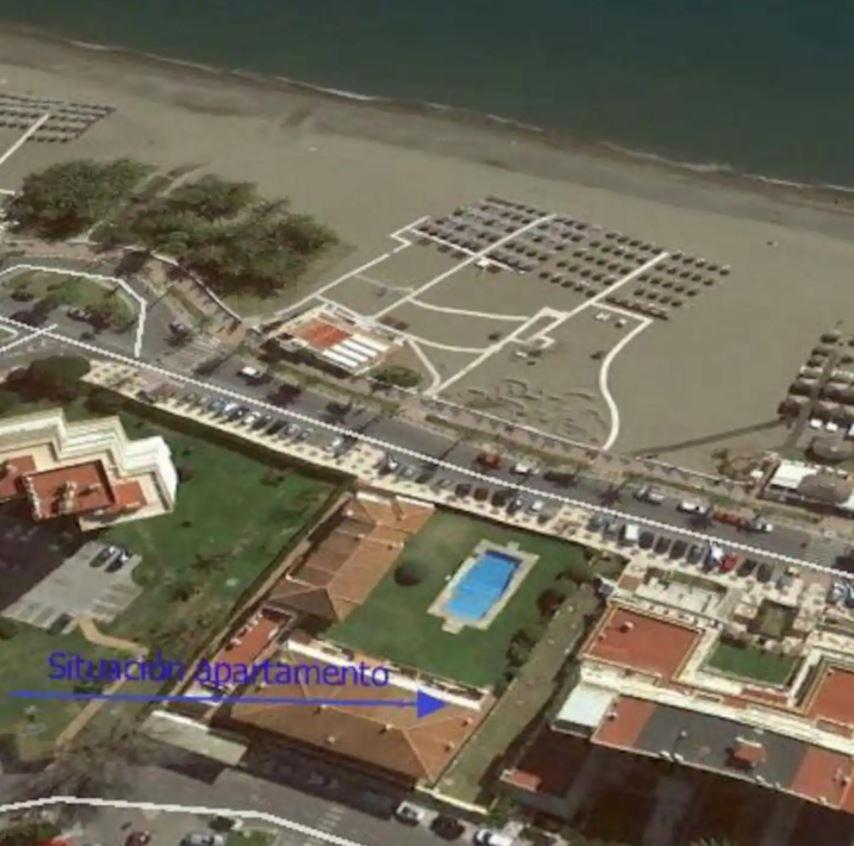 Torremolinos Playamar Primera Linea de Playa Urb. La Farola Exterior foto