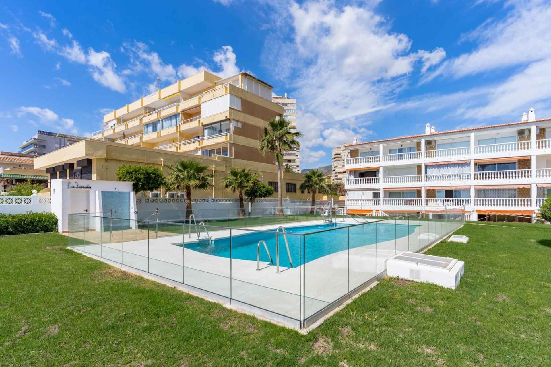 Torremolinos Playamar Primera Linea de Playa Urb. La Farola Exterior foto